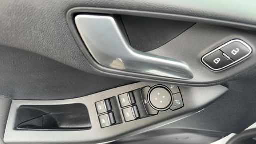 Ford Fiesta 1.0 SCTi EcoBoost Flexifuel 95 - Titanium Business – 2023 – 17623 km – Bicarburation essence bioéthanol – Boîte Manuelle — photo 8