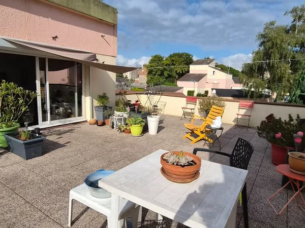 Appartement T3- Grande terrasse - Garage - Quartier Château