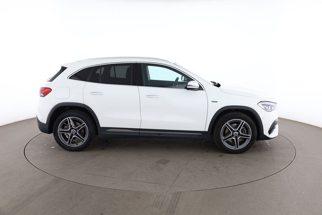 Mercedes-Benz GLA 250 e AMG Line 8G-DCT — photo 6