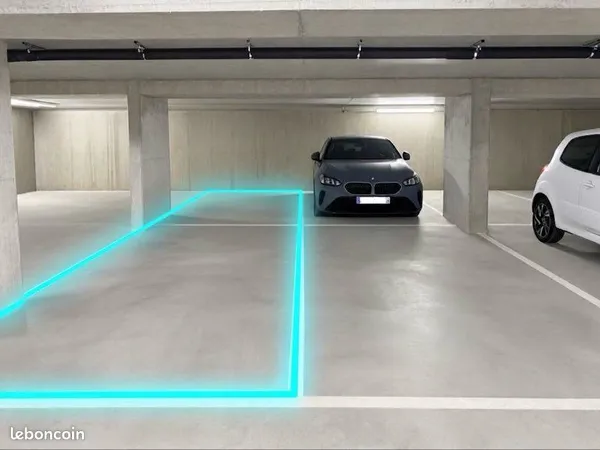 🚗 place de parking privative à louer - senlis