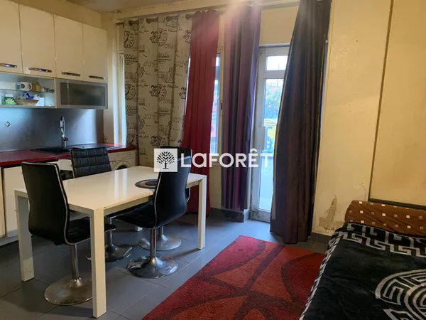Appartement 4 pièces 19 m²