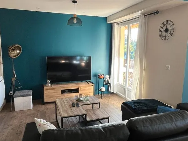 1 Chambre en co location pour étudiante proche université dans appartement refait à neuf en 2022 lib