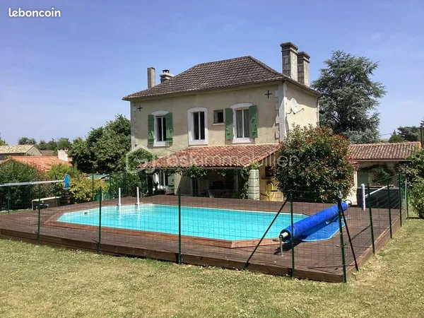 Maison 7 pièces 161 m²