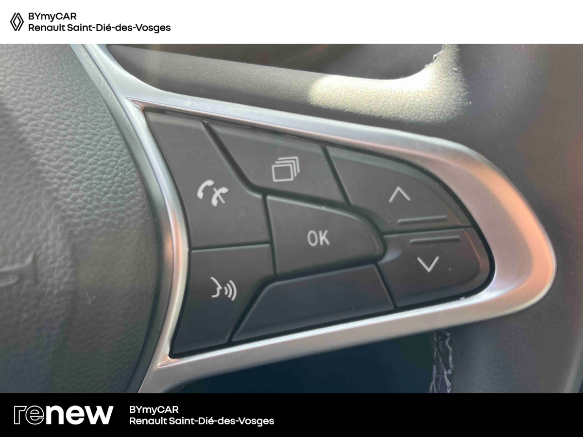 Renault Clio E-Tech full hybrid 145 — photo 18