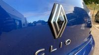 Renault Clio 1.6 E-Tech 145ch full hybrid Techno - 24 — photo 22