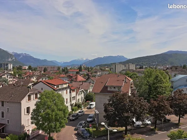 Appartement 4 pièces 77 m²