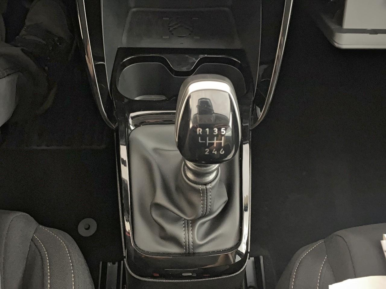 Citroën C3 Aircross turbo 100 ch man business — photo 17