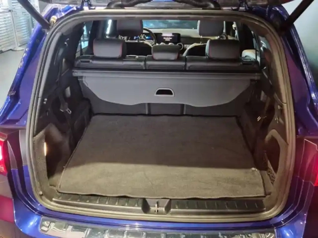 Mercedes Glb 200 d amg line — photo 14
