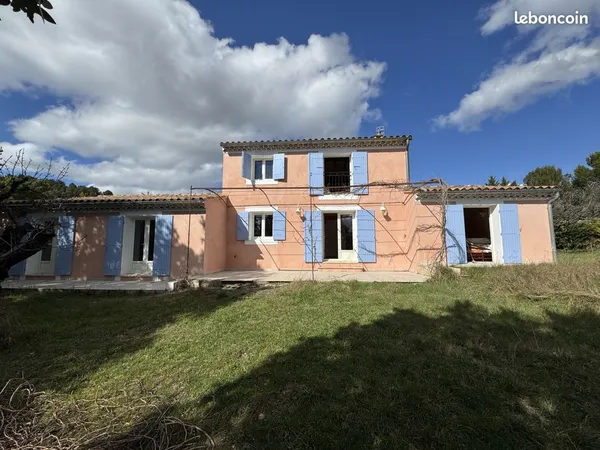 Villa 6 pièces 166 m²
