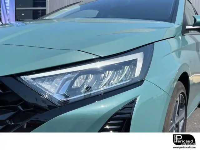 Hyundai I20 1.0 t-gdi 100 dct-7 hybrid 48v — photo 25