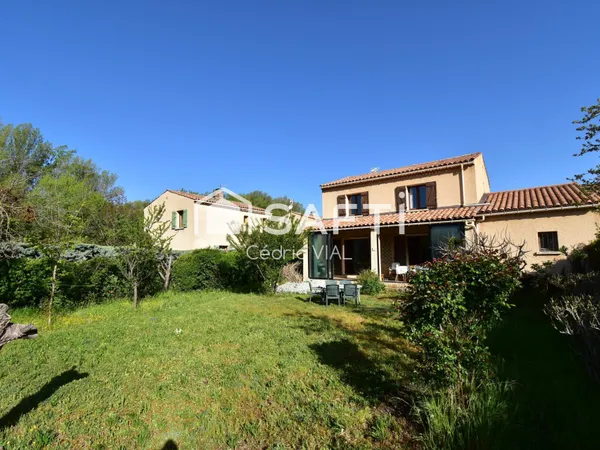 Villa T4 plein Sud, véranda et garage à Digne 04