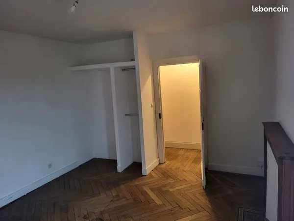 T2 de 50m2 clim réversible