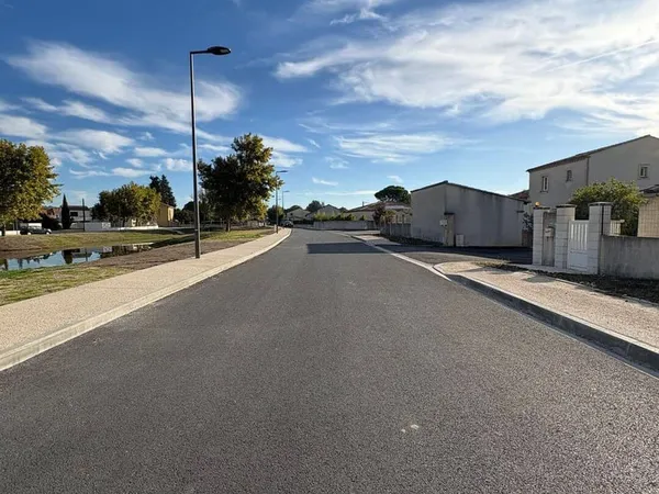 Terrain constructible 646 m²