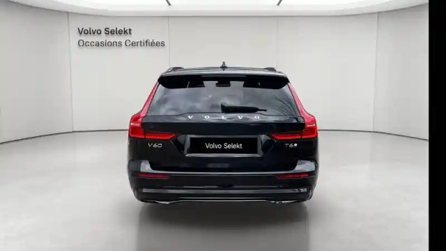 Volvo V60 t6 awd hybride rechargeable 253 ch + 145 ch geartronic 8 — photo 4