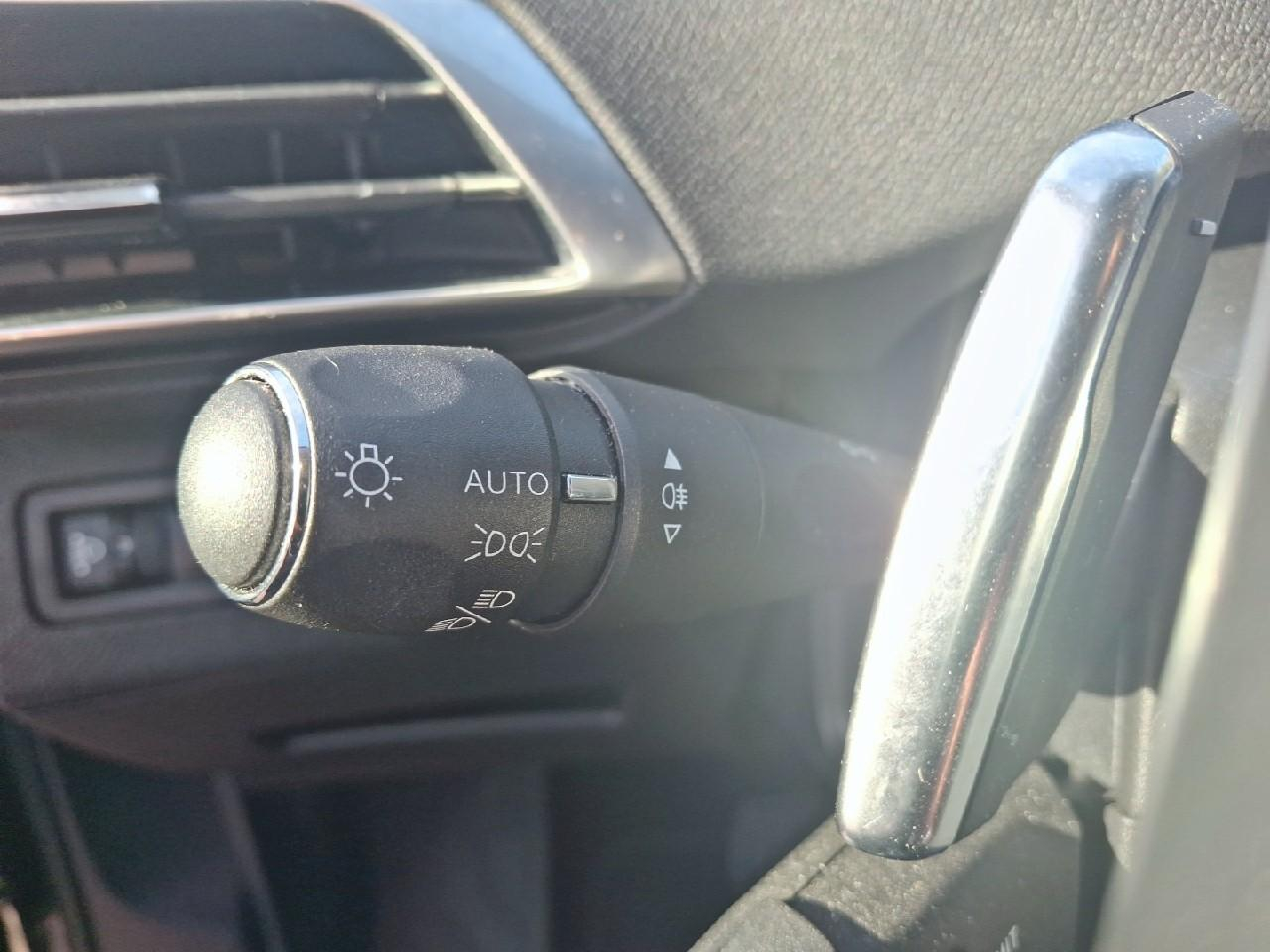 Peugeot 3008 puretech 130ch s&s eat8 allure — photo 20