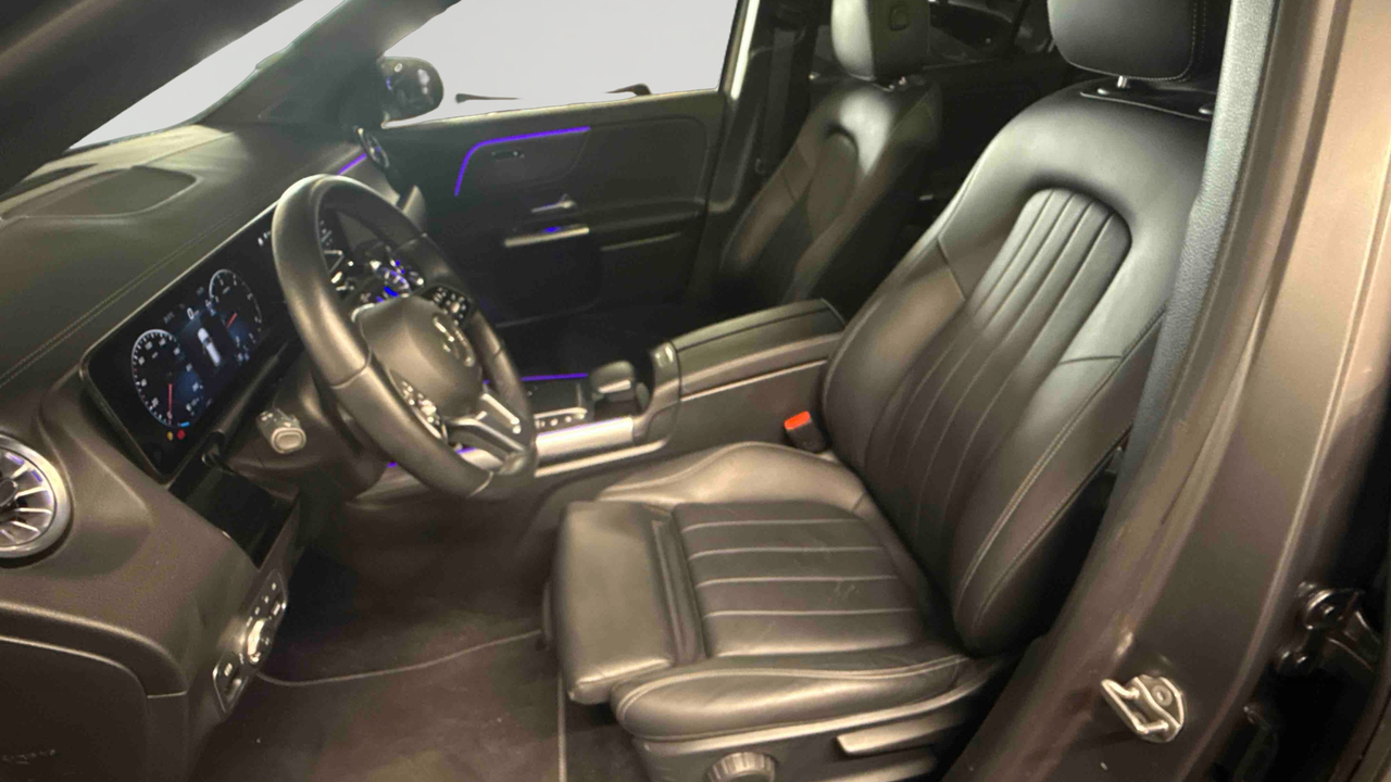 Mercedes GLA 200 d 8G-DCT — photo 11