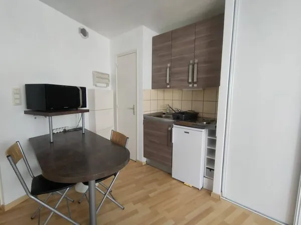 Studio 1 pièce 25 m²