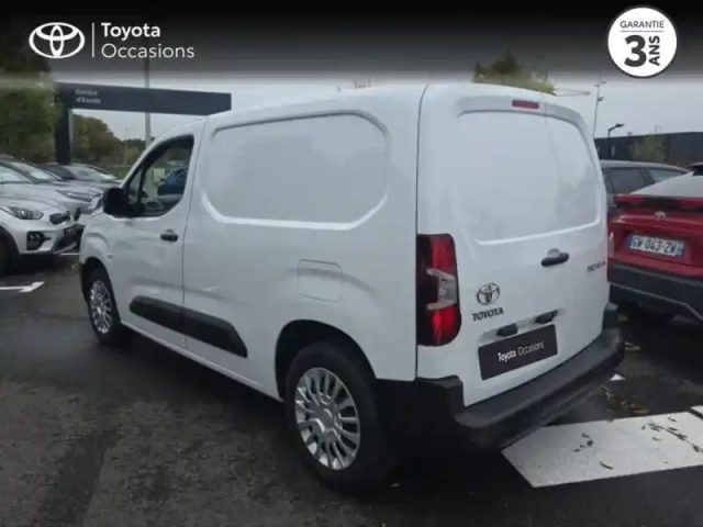 Toyota Proace city medium 110 vvt-i dynamic mc23 — photo 2