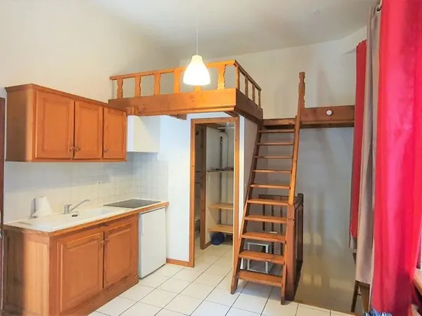 APPARTEMENT MEZZANINE HYPER CENTRE