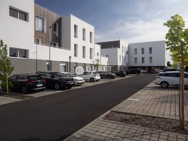 Local professionnel 124 m²