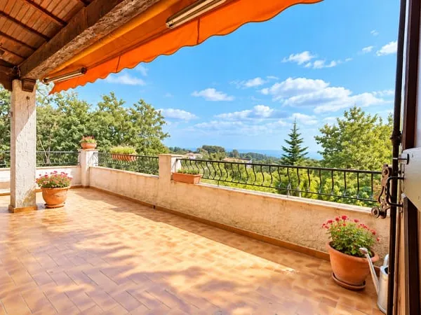 LA GAUDE HAUT DE VILLA 95 M² ET COMBLES AMÉNAGÉS JARDIN TERRASSES VUE MER