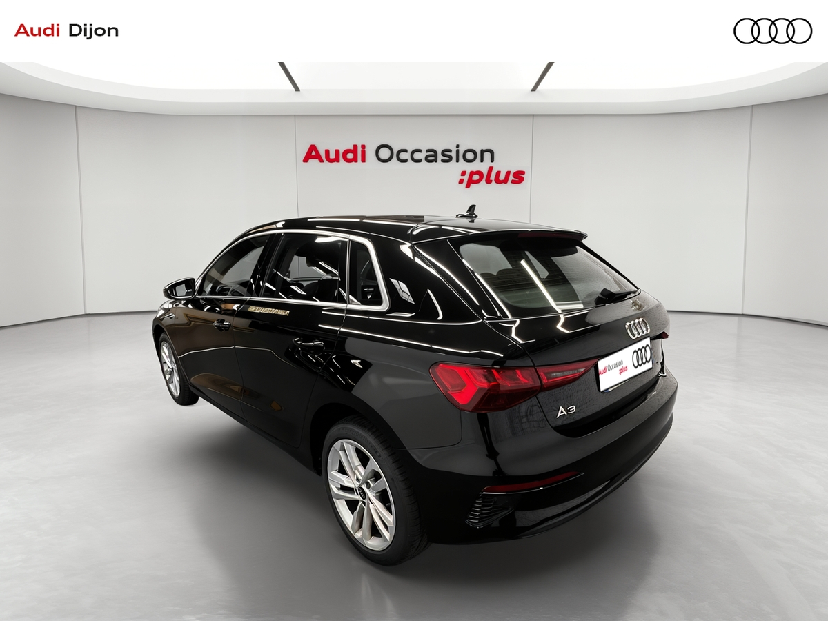 Audi A3 Sportback 30 TDI 116 S tronic 7 — photo 3