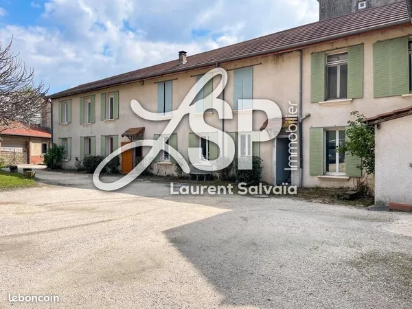 Immeuble 353 m²