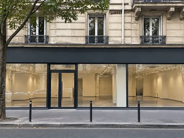 Boutique 204 m² PARIS