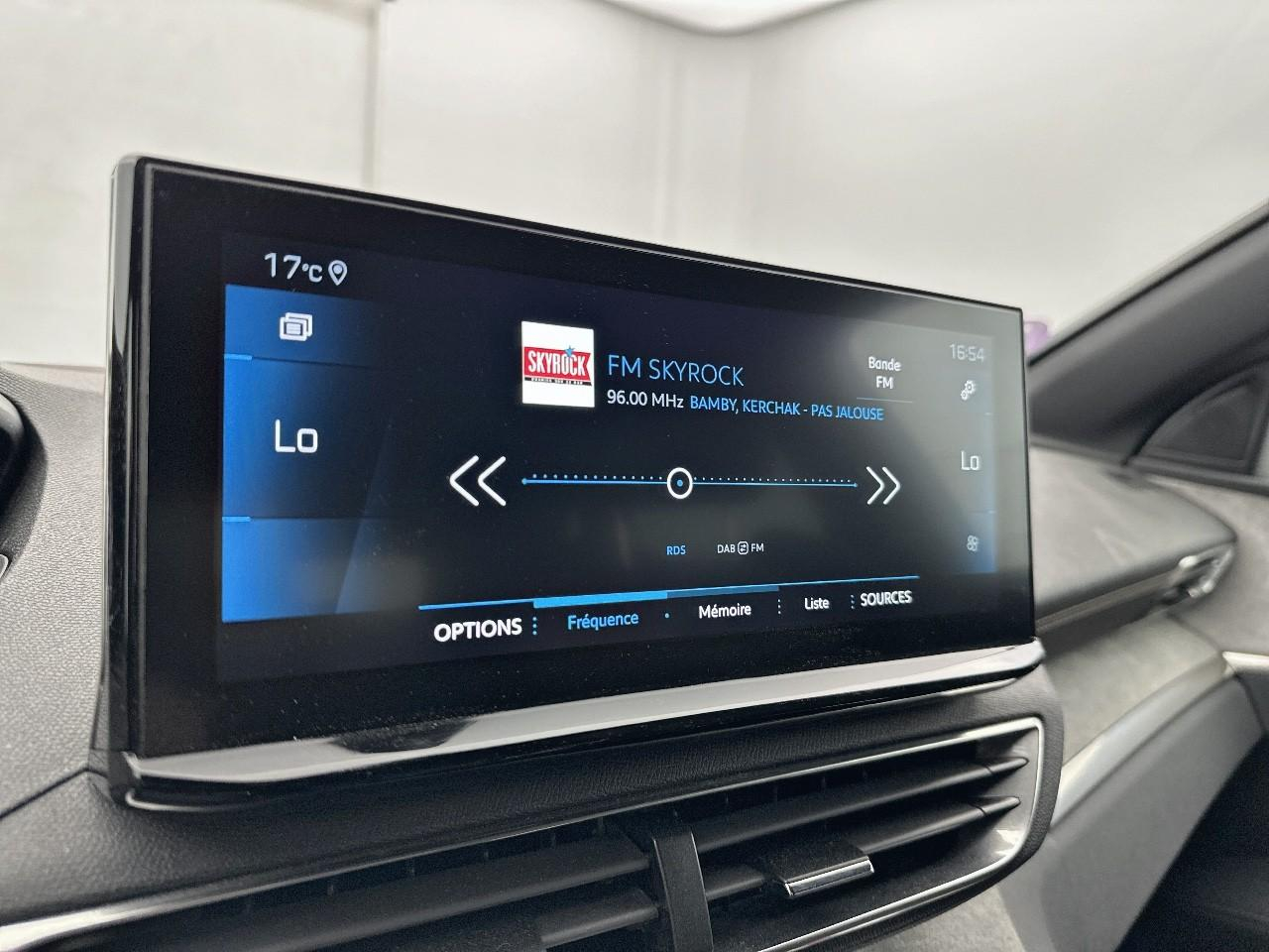 Peugeot 3008 puretech 130ch s&s bvm6 gt — photo 23