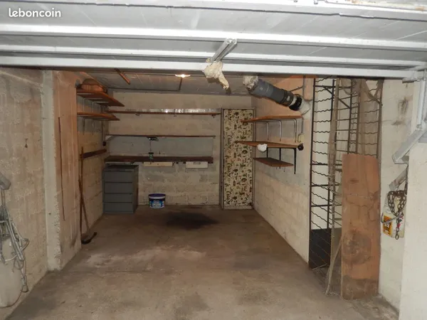 Garage à louer