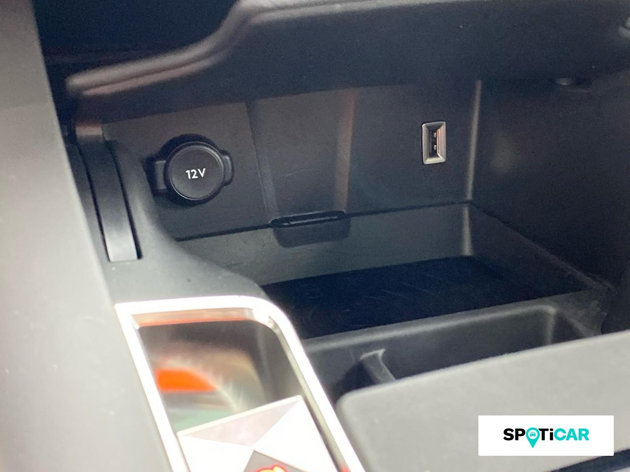 Ds Ds 7 crossback e-tense 4x4 300ch rivoli — photo 19