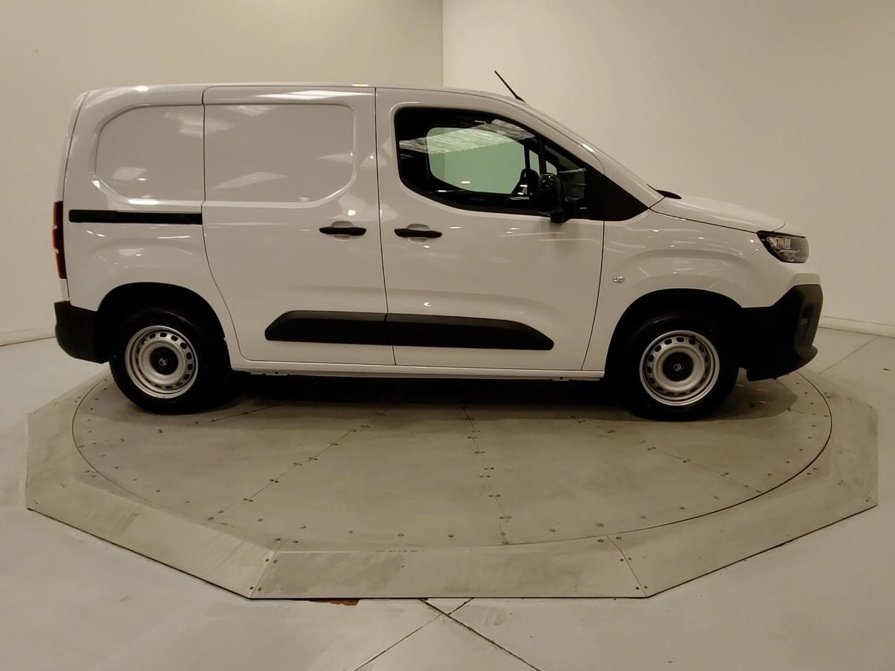 Citroën Berlingo van m diesel 100 ch manuelle — photo 6