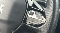 Peugeot 2008 1.2 PureTech 130ch S&S GT EAT8 — photo 17