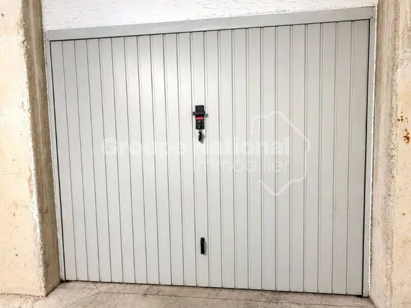Stationnement Location Saint-Chamas 14m² 150€