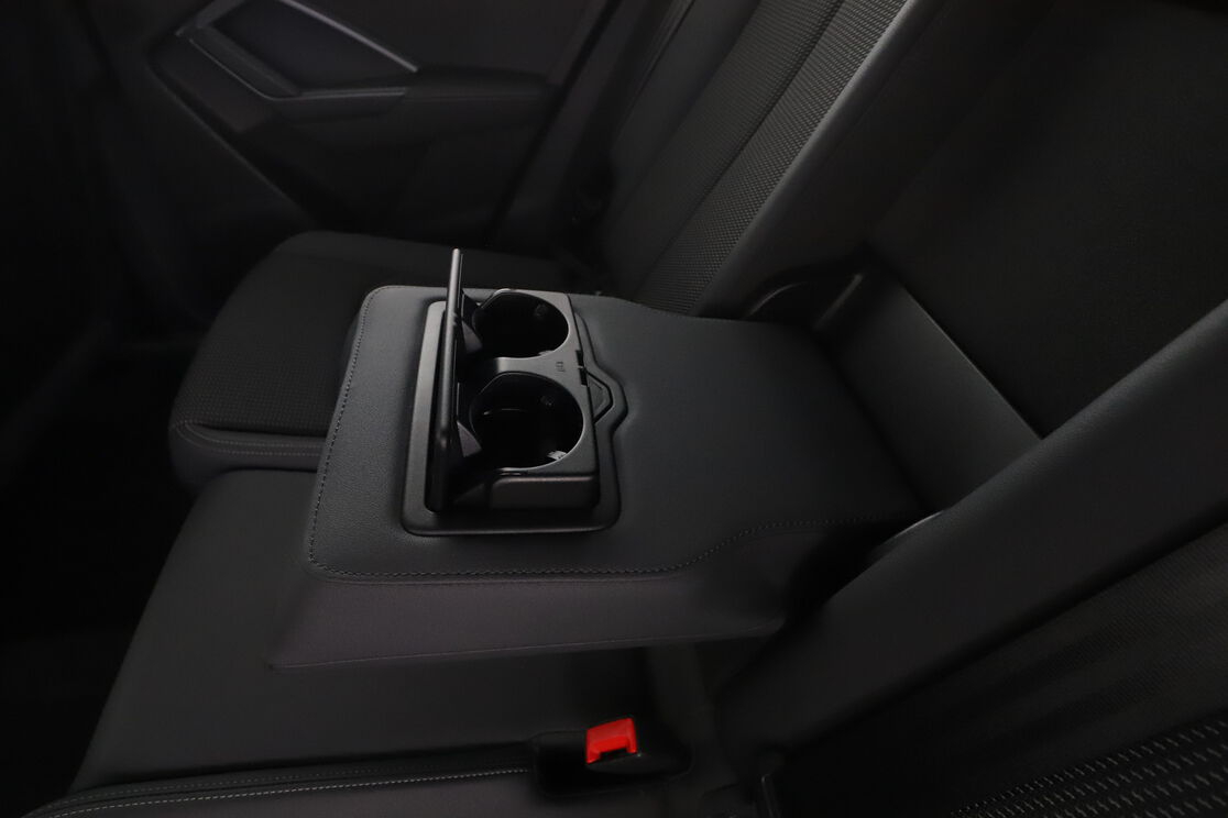 Audi Q3 35 TDI S Line S Tronic 7 — photo 10