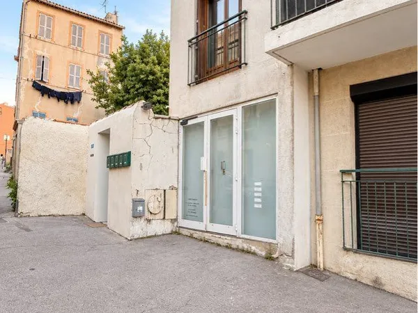 Local commercial / professionnel 370m2 - Marseille 7e - Catalans