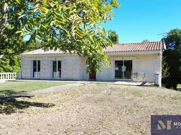 Maison individuelle avec grand jardin