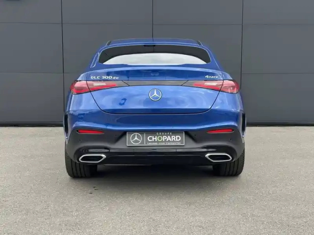 Mercedes Glc coupe 300 d e hybrid eq 9g-tronic 4matic — photo 26