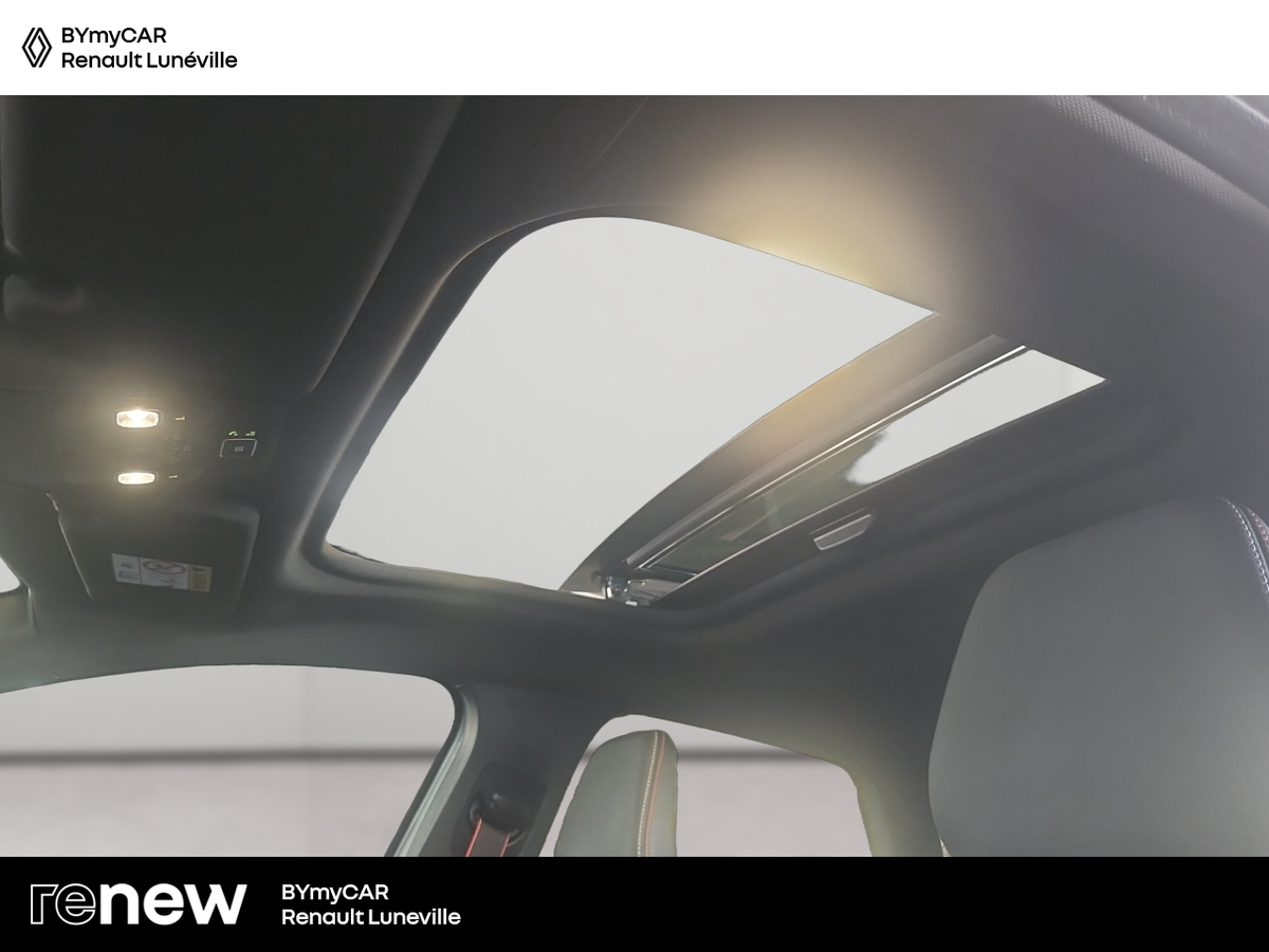 Renault Captur TCe 140 EDC - 21B — photo 23