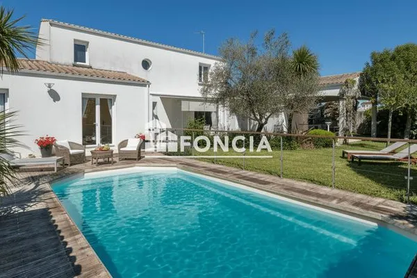 Maison 6 pièces 186 m²