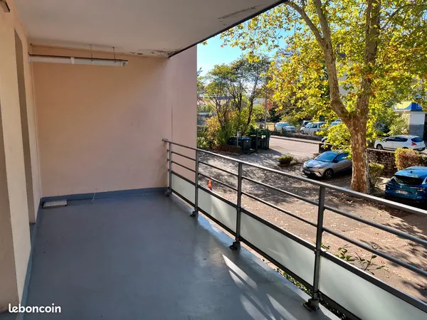 Besançon quartier St Ferjeux appartement 3 pièces 65m2 balcons 25m2