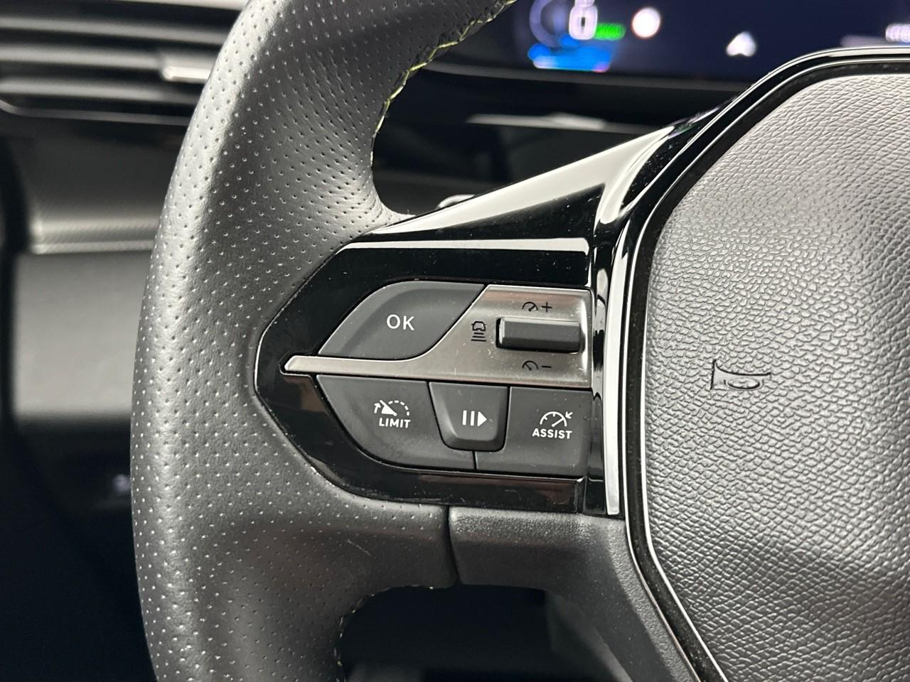 Peugeot 308 phev 180 e-eat8 gt — photo 20
