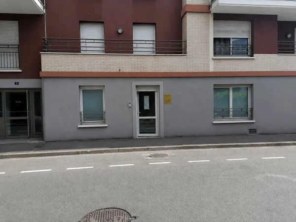 Bureaux 61 m²