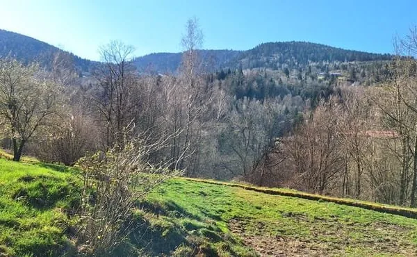 TERRAIN CONSTRUCTIBLE AVEC VUE MONTAGNES