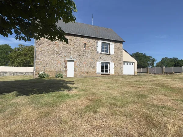 Proche de MAYENNE en campagne