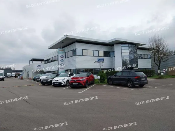 A vendre locaux 2047m² à Saint-Herblain Atlantis