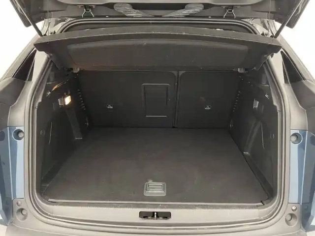 Peugeot 3008 hybrid4 300 e-eat8 — photo 13