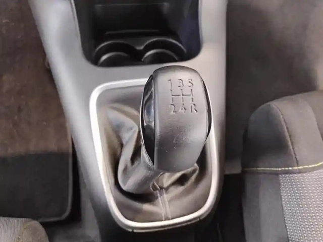 Citroën C3 puretech 83 ch bvm5 max — photo 24
