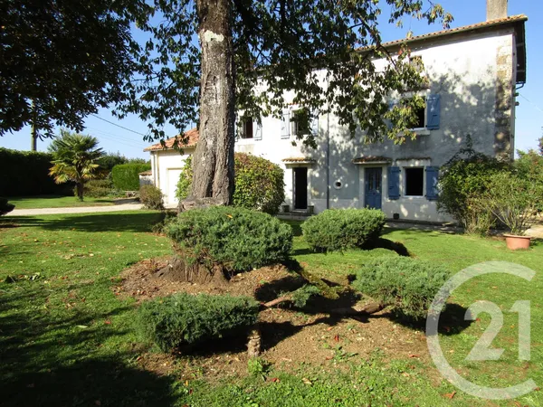 Maison 7 pièces 302 m²