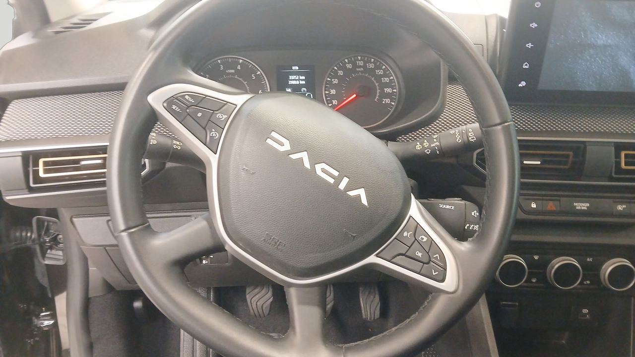 Dacia Sandero TCe 90 — photo 10